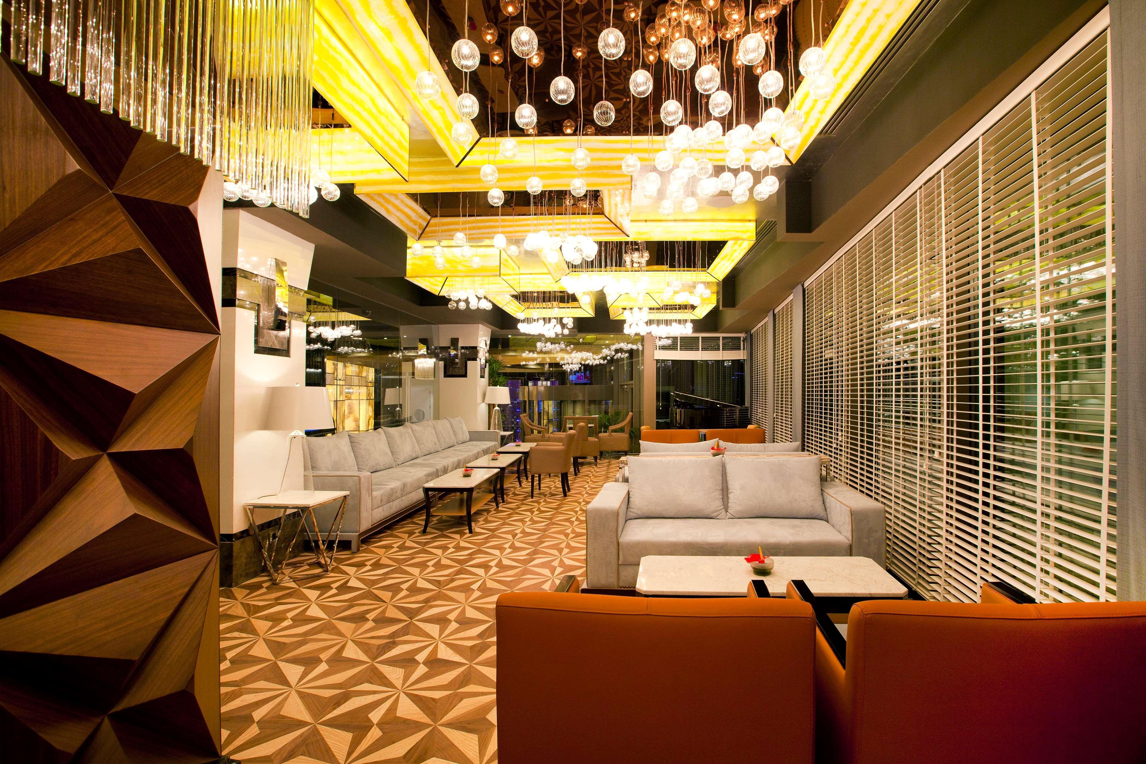 Radisson Blu Hotel Istanbul Pera Екстер'єр фото The interior of the lounge
