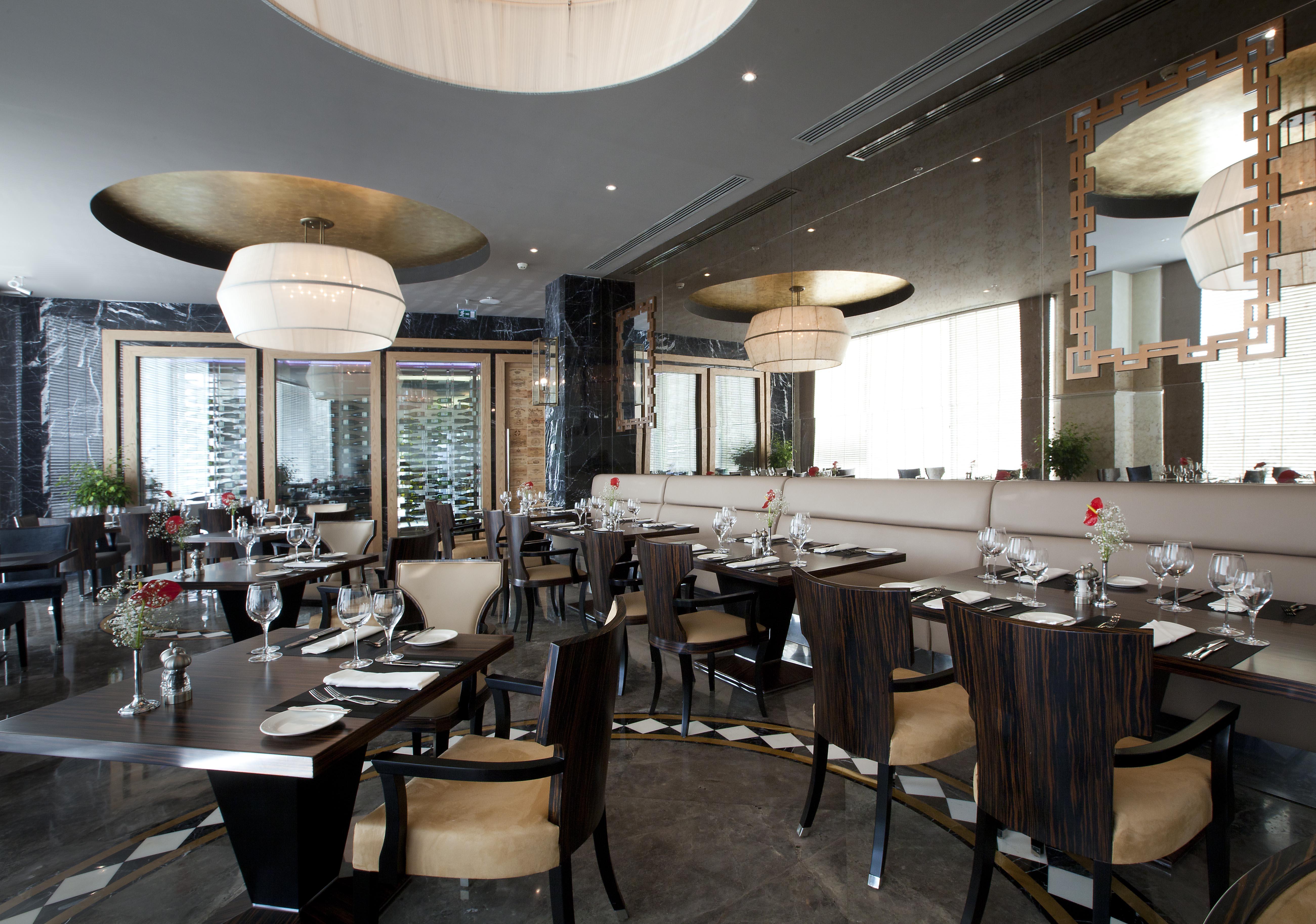 Radisson Blu Hotel Istanbul Pera Екстер'єр фото Interior of the restaurant