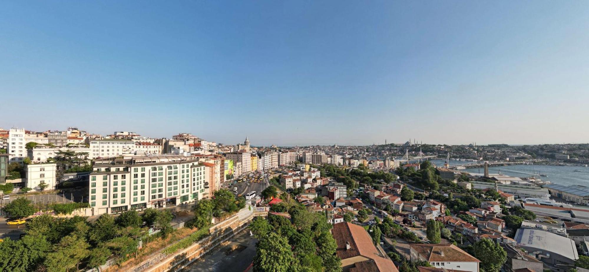 Radisson Blu Hotel Istanbul Pera Екстер'єр фото View of the city