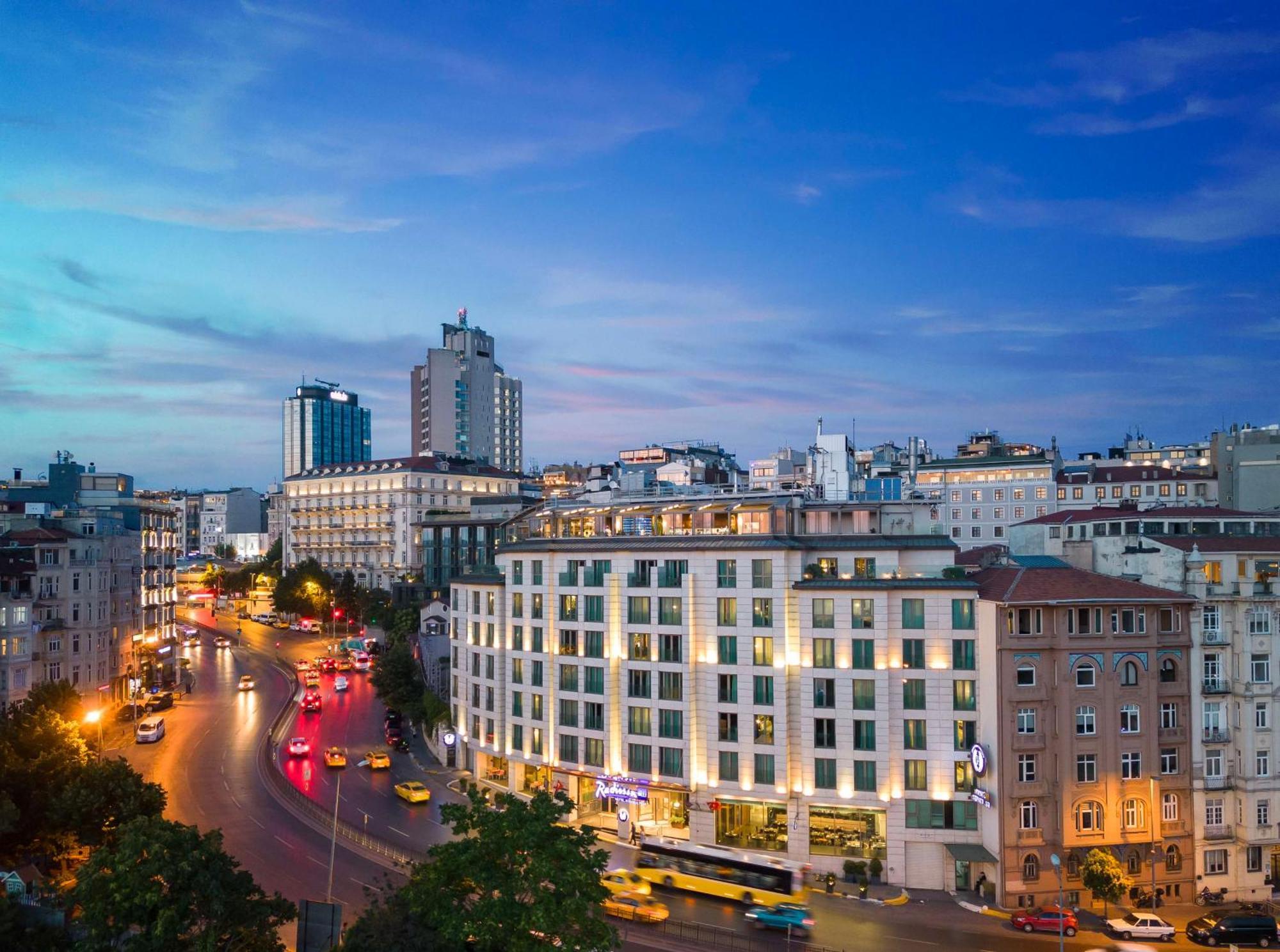 Radisson Blu Hotel Istanbul Pera Екстер'єр фото Hilton Istanbul Bosphorus