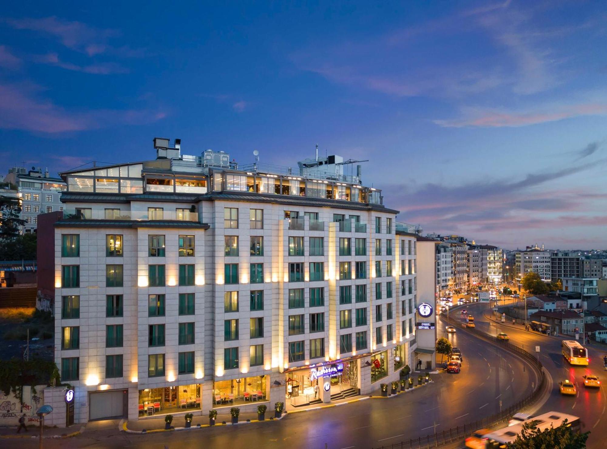 Radisson Blu Hotel Istanbul Pera Екстер'єр фото Hilton Athens