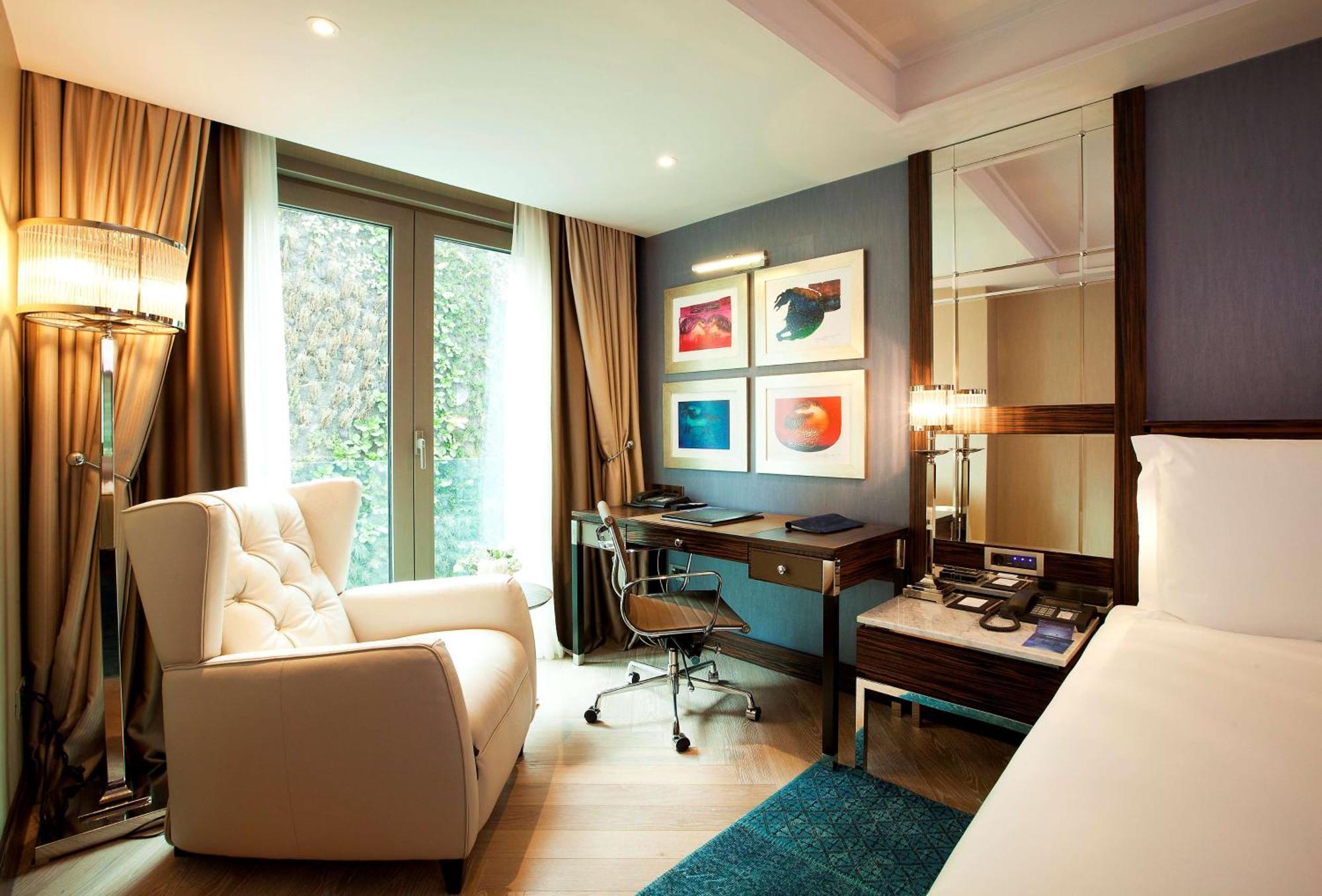 Radisson Blu Hotel Istanbul Pera Екстер'єр фото Deluxe Room